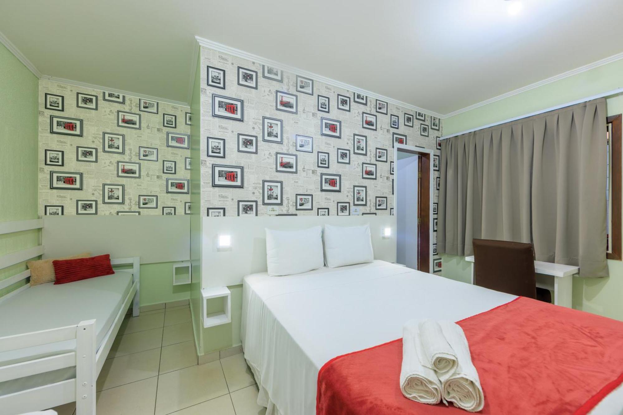 Hotel E Pousada Caroline Foz do Iguaçu Exterior foto